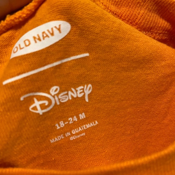 Old Navy Disney Mickey Mouse pumpkin Tshirt - Picture 10 of 10